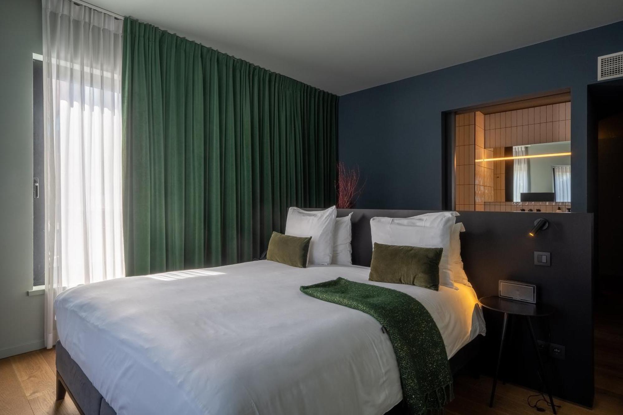 Hotel U Eat & Sleep