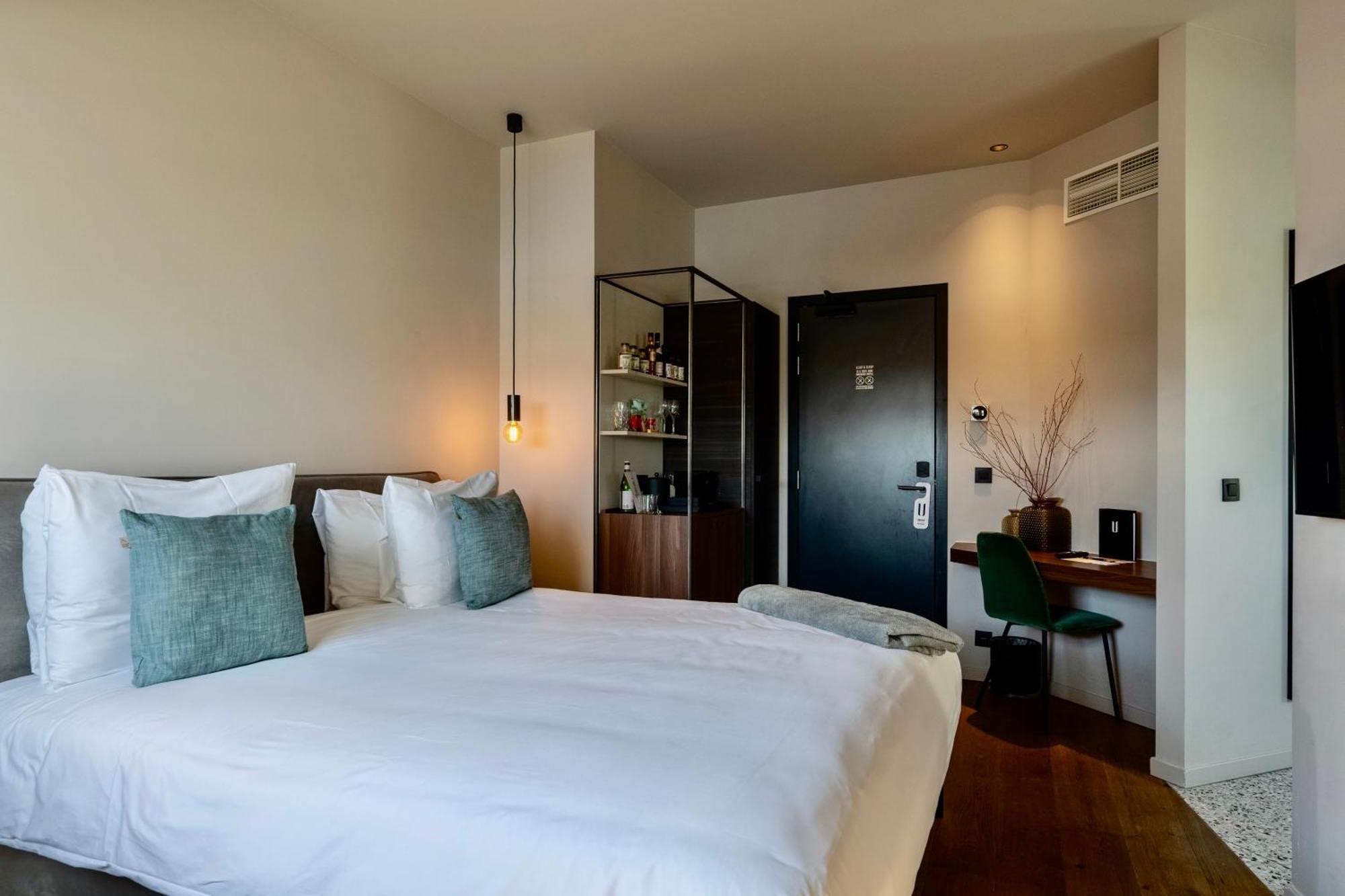 U Eat & Sleep 4* Anversa